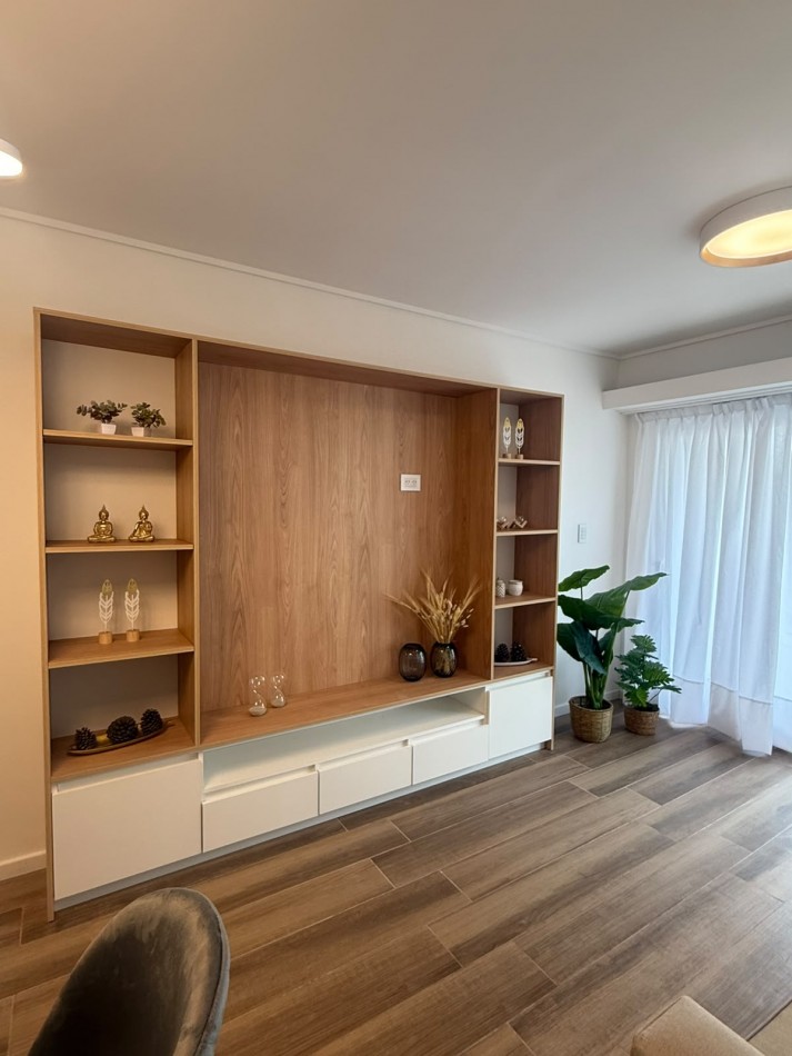 VENTA - DEPTO TRES AMBIENTES - FRENTE - COCHERA
