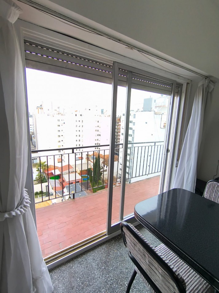 VENTA - DEPTO UN AMBIENTE CON BALCON - GUEMES