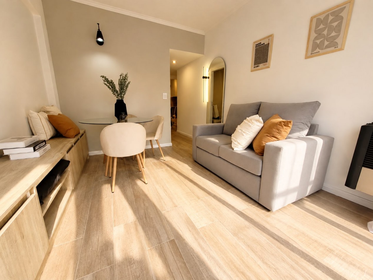 VENTA - DEPTO DOS AMBIENTES - FRENTE - BALCON
