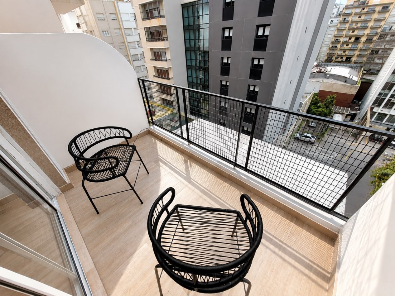 VENTA - DEPTO DOS AMBIENTES - FRENTE - BALCON