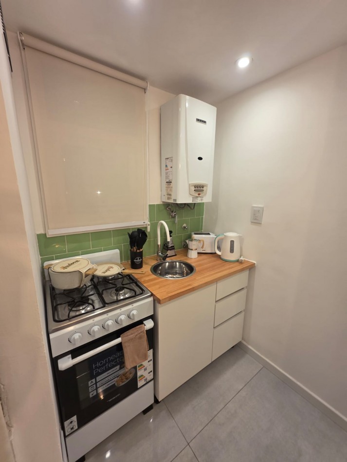 VENTA - DEPTO UN AMBIENTE - FRENTE - BALCON