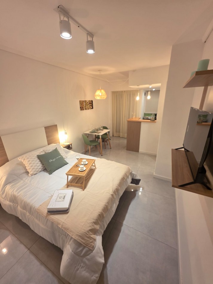 VENTA - DEPTO UN AMBIENTE - FRENTE - BALCON
