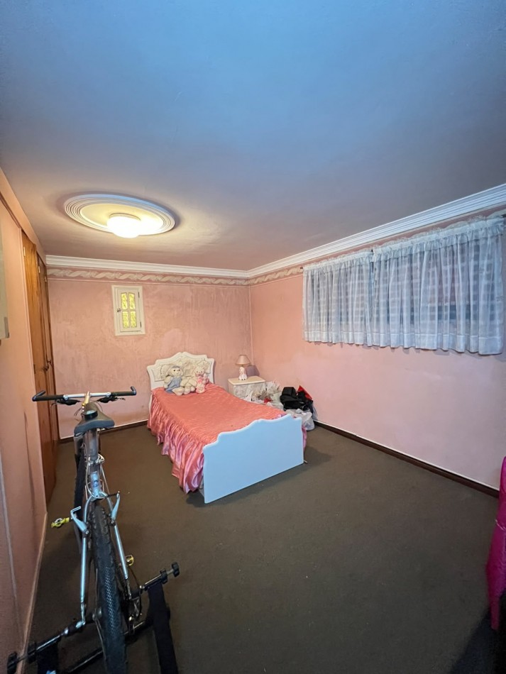 EN VENTA IMPORTANTE CHALET