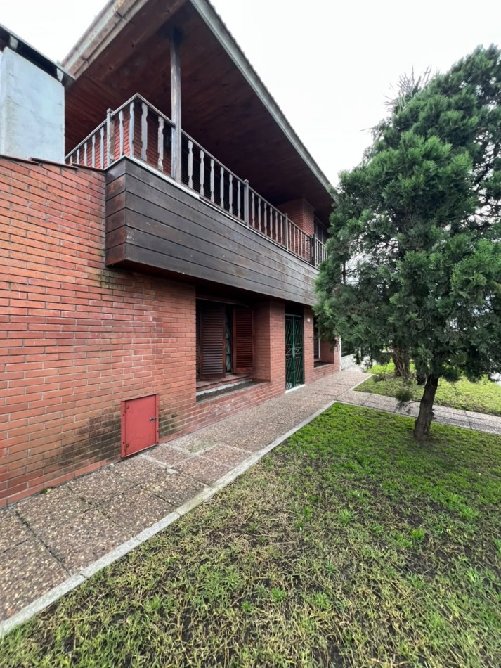 EN VENTA IMPORTANTE CHALET