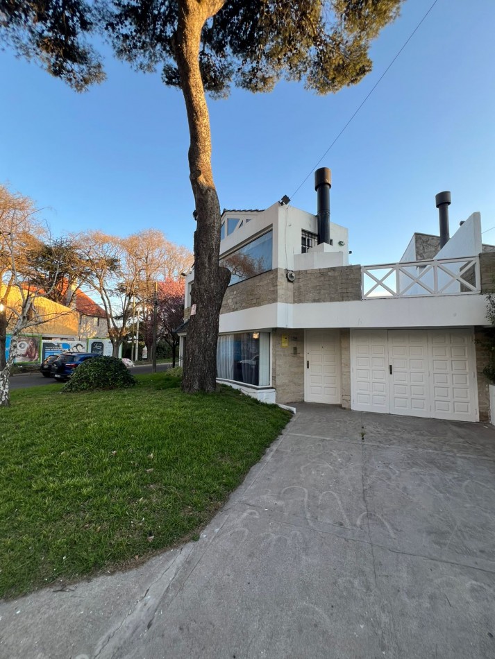 ALQUILER 24 MESES - CASA 5 AMBIENTES - ALMAFUERTE Y ALSINA