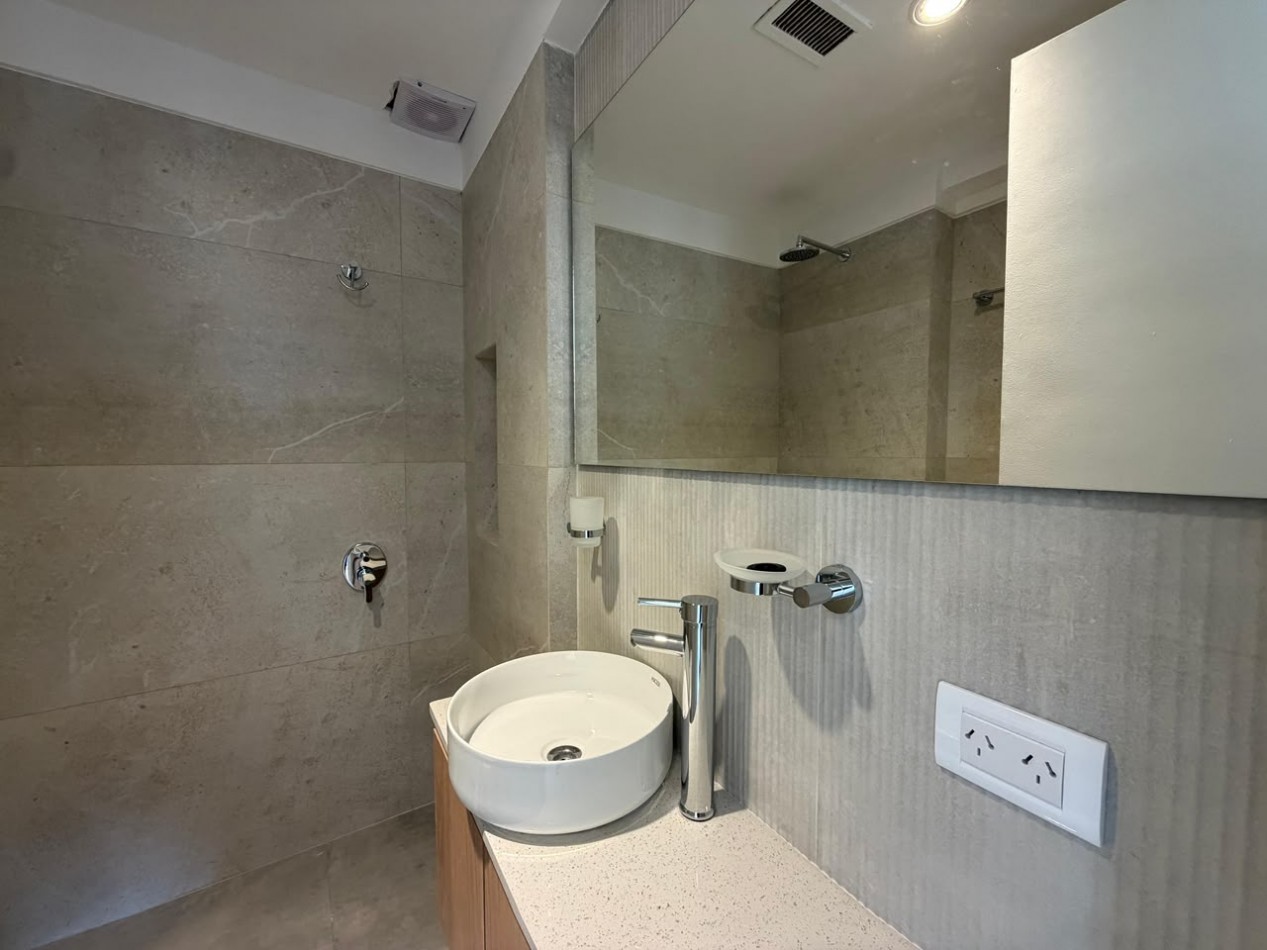 DEPARTAMENTO EN VENTA 4 AMB CON COCHERA