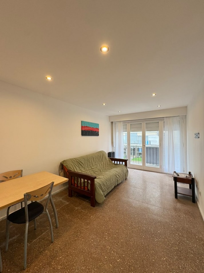 VENTA - DOS AMBIENTES - BALCON - ALDREY