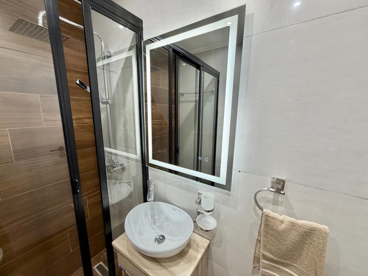 VENTA - DEPTO DOS AMBIENTES - FRENTE - PLAZA COLON