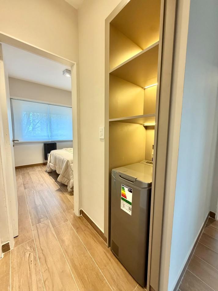 VENTA - DEPTO DOS AMBIENTES - FRENTE - BALCON