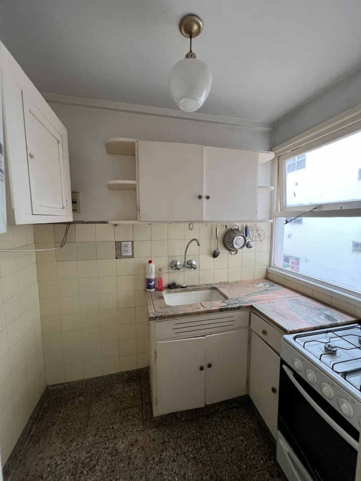 VENTA - DEPTO DOS AMBIENTES - PLAZA COLON