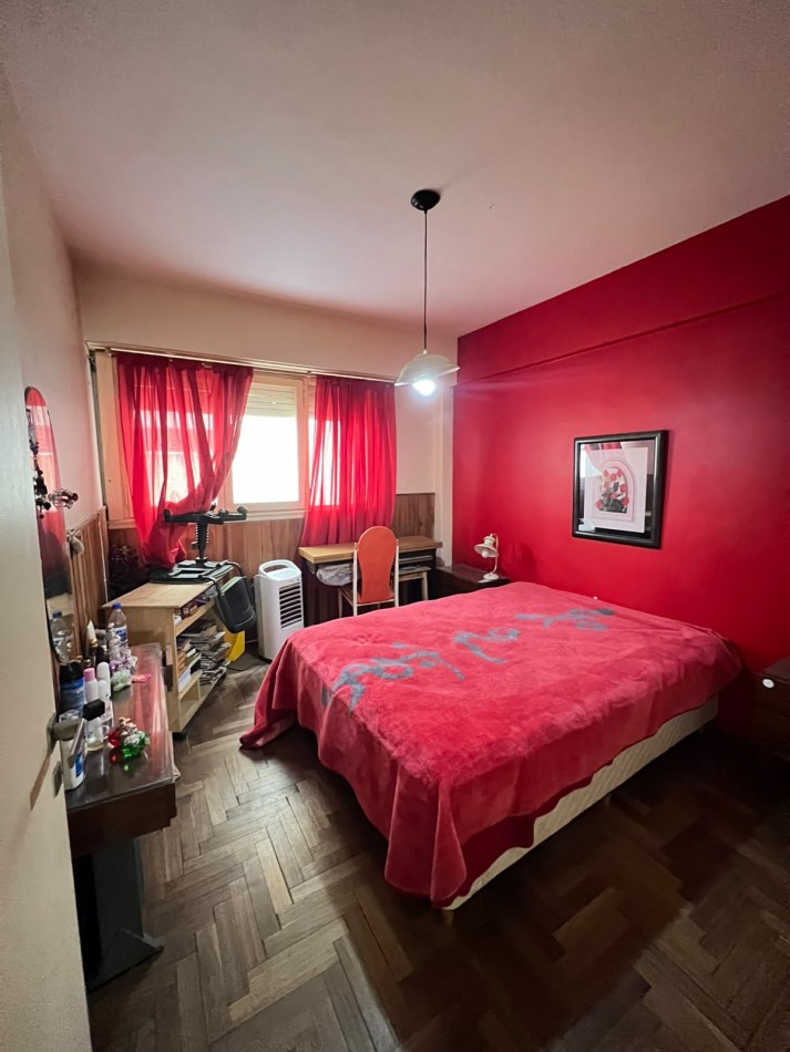 VENTA - DEPTO DOS AMBIENTES - CONTRAFRENTE - ESPACIO DE COCHERA - PLAZA COLON