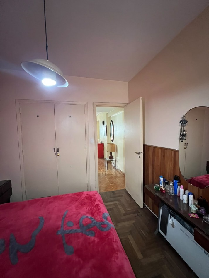 VENTA - DEPTO DOS AMBIENTES - CONTRAFRENTE - ESPACIO DE COCHERA - PLAZA COLON