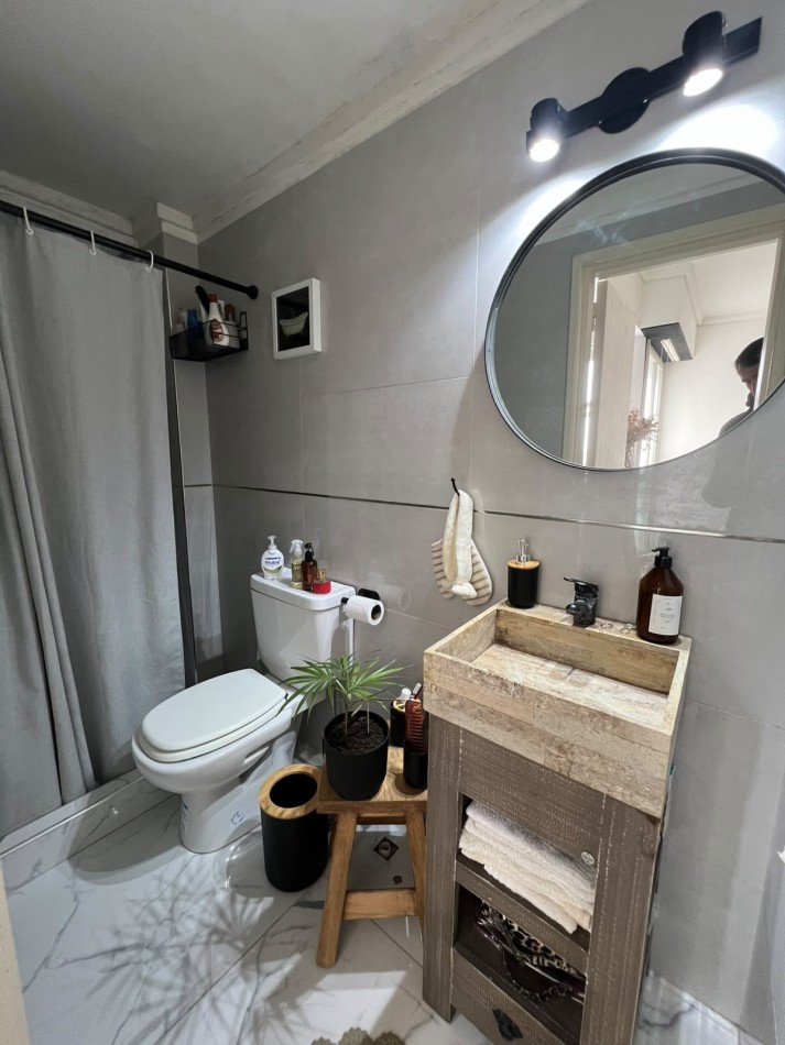 EN VENTA DEPARTAMENTO UN AMBIENTE RECICLADO