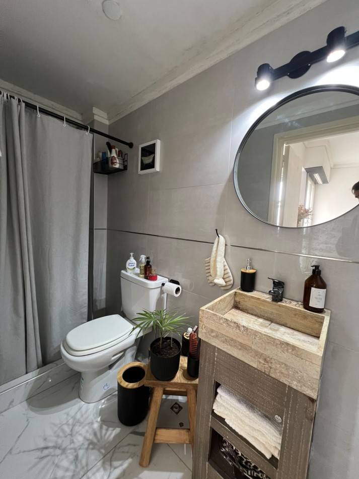 EN VENTA DEPARTAMENTO UN AMBIENTE RECICLADO