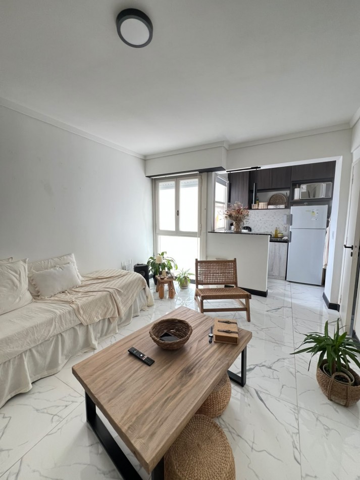 EN VENTA DEPARTAMENTO UN AMBIENTE RECICLADO
