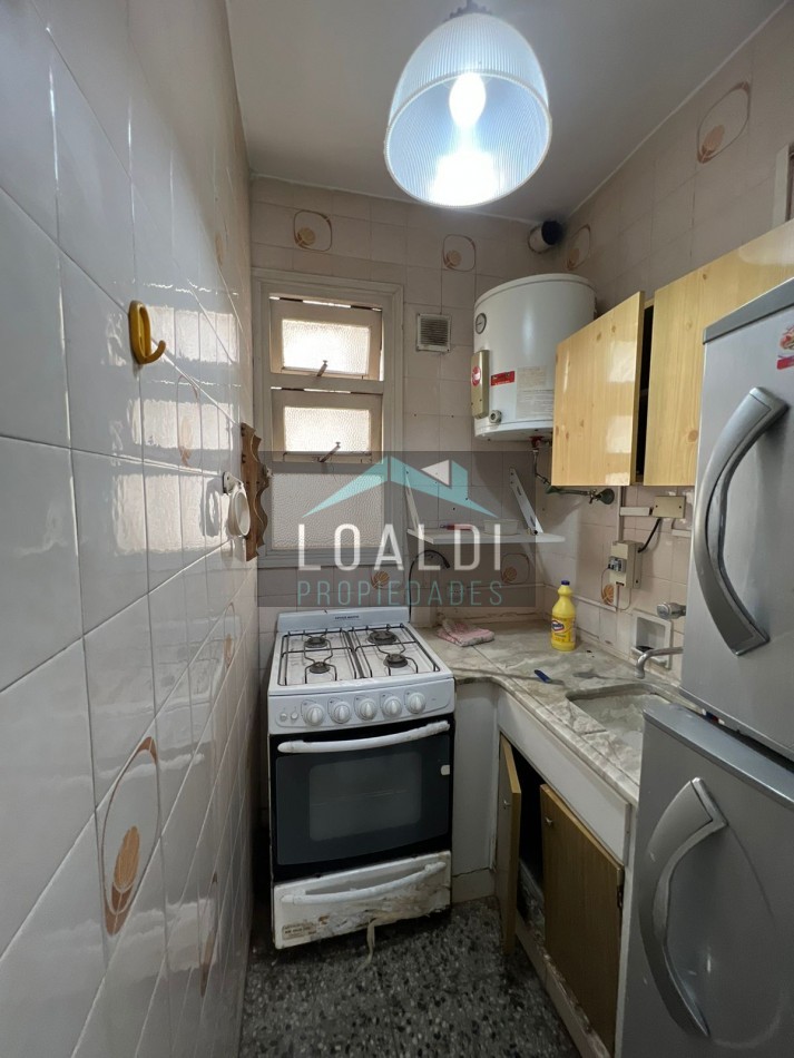 VENTA - DEPTO DOS AMBIENTES - BALCON - CENTRO