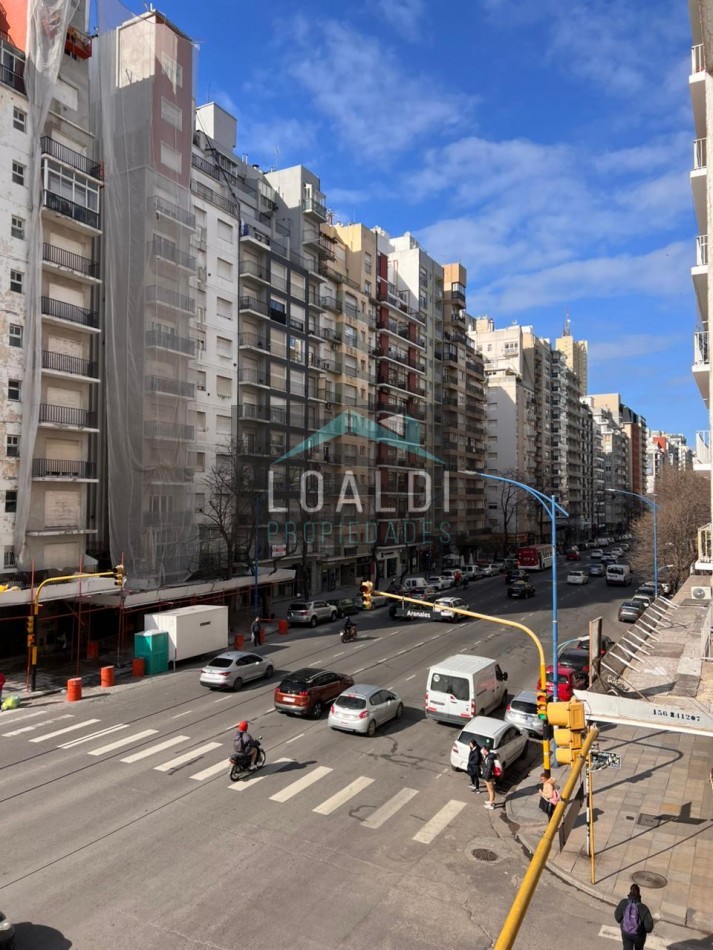 VENTA - DOS AMBIENTES - EXTERNO - PLAZA COLON