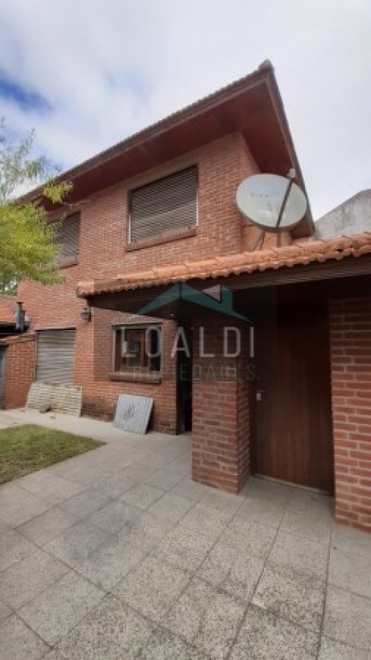 CASA EN PH PARQUE LURO
