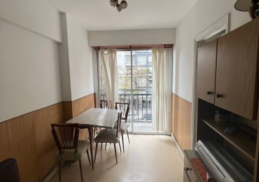 ALQUILER ESTUDIANTE - DEPTO UN AMBIENTE - BALCON AL FRENTE - PLAZA COLON