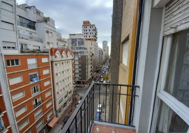 VENTA - DEPTO UN AMBIENTE - BALCON A LA CALLE - CENTRO