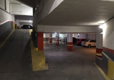VENTA - ESPACIO DE COCHERA - PLAZA COLON
