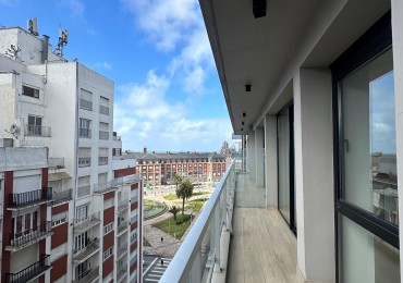 VENTA - DEPTO DOS AMBIENTES - BALCON - VISTA LATERAL AL MAR