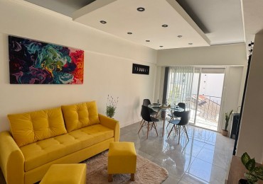 VENTA - DEPTO TRES AMBIENTES - FRENTE - BALCON