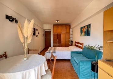 VENTA - DEPTO UN AMBIENTE - FRENTE - BALCON