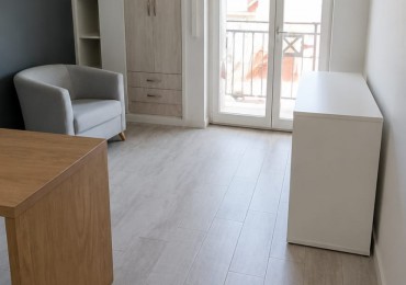 VENTA - DEPTO DOS AMBIENTES - BALCON CORRIDO