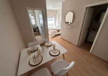 VENTA - AMBIENTE Y MEDIO - BALCON