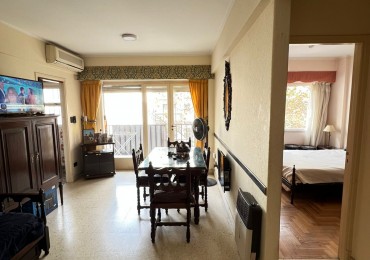 VENTA - DEPTO DOS AMBIENTES - FRENTE - BALCON 