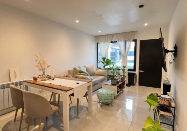 EN VENTA DUPLEX 3 AMBIENTES CON PATIO Y COCHERA