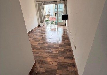 VENTA - MONOAMBIENTE EN ESTADO ORIGINAL A LA CALLE - ZONA ALDREY 