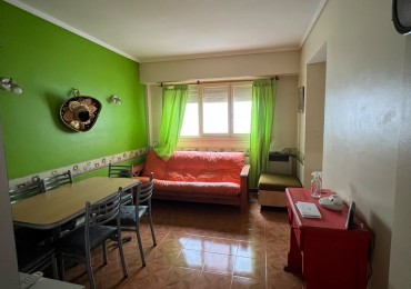 VENTA - DEPTO DOS AMBIENTES - CONTRAFRENTE - ESPACIO DE COCHERA - PLAZA COLON