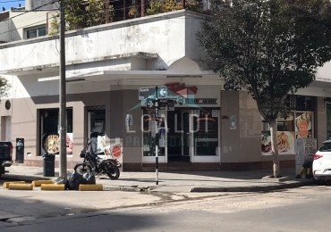 LOCAL EN VENTA - EN ESQUINA - ZONA GUEMES - 100 MTS